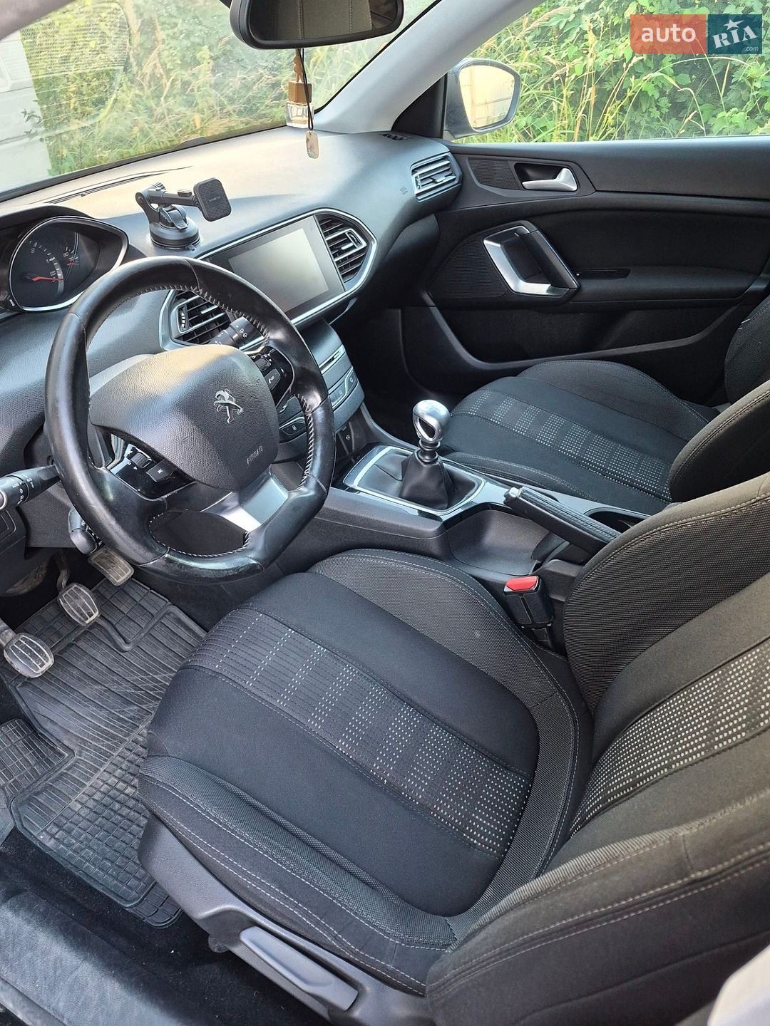 Peugeot 308 2015 VIN VF3LCBHZHFS272993 фото оголошення 4 з 12
