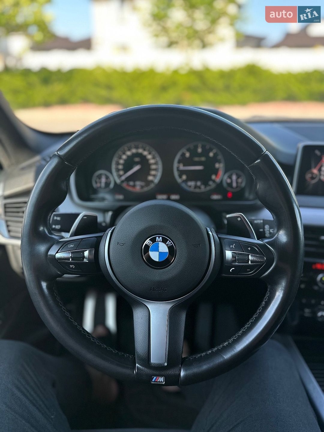 BMW X5 2015 VIN WBALS010600K98783 фото оголошення 23 з 36