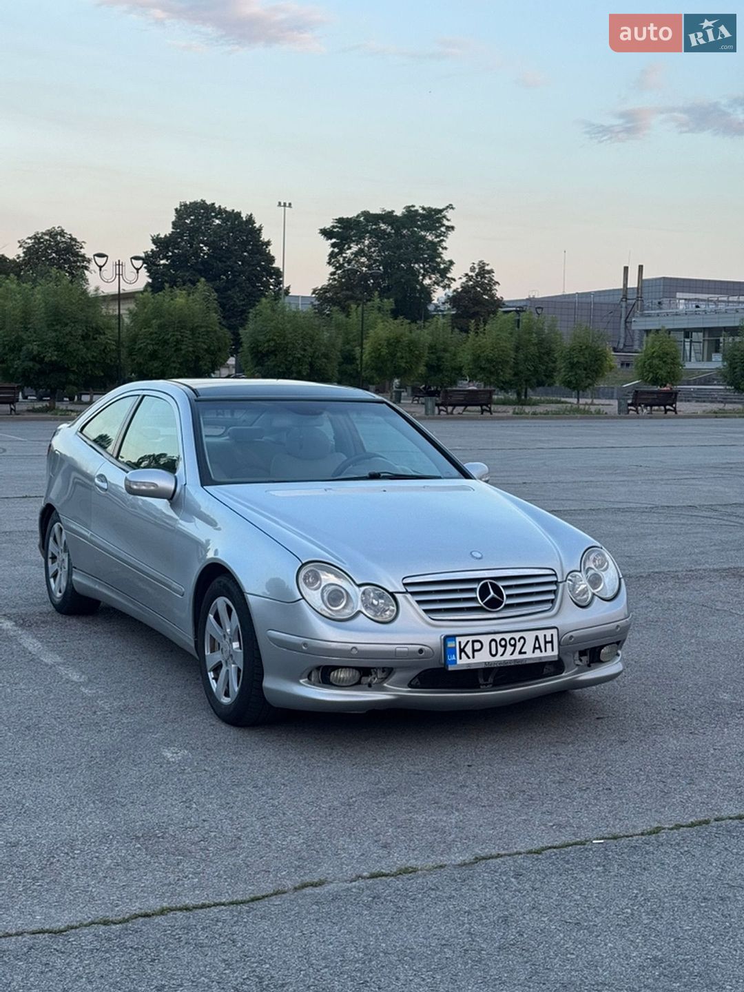 Mercedes-Benz C-Class 2002 VIN WDB2037471A255425 фото оголошення 2 з 12
