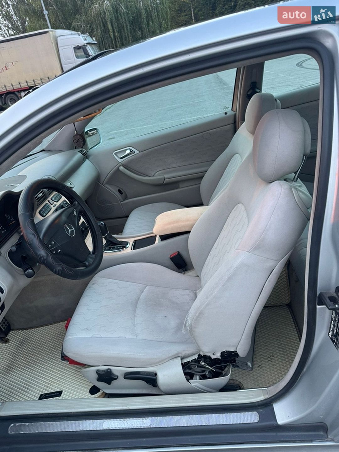 Mercedes-Benz C-Class 2002 VIN WDB2037471A255425 фото оголошення 11 з 12