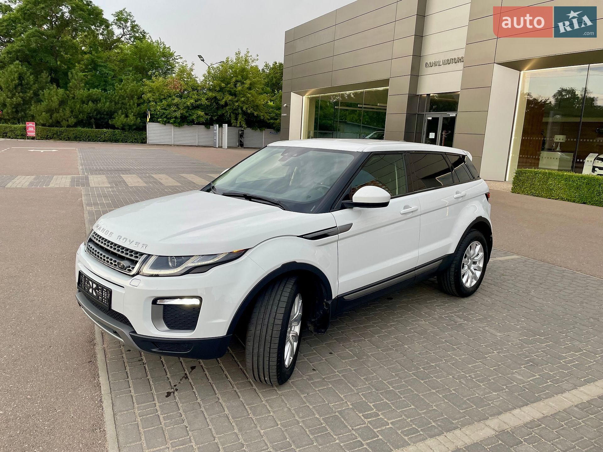 Land Rover Range Rover Evoque 2016 VIN SALVA2BC9GH163319 фото оголошення 10 з 37