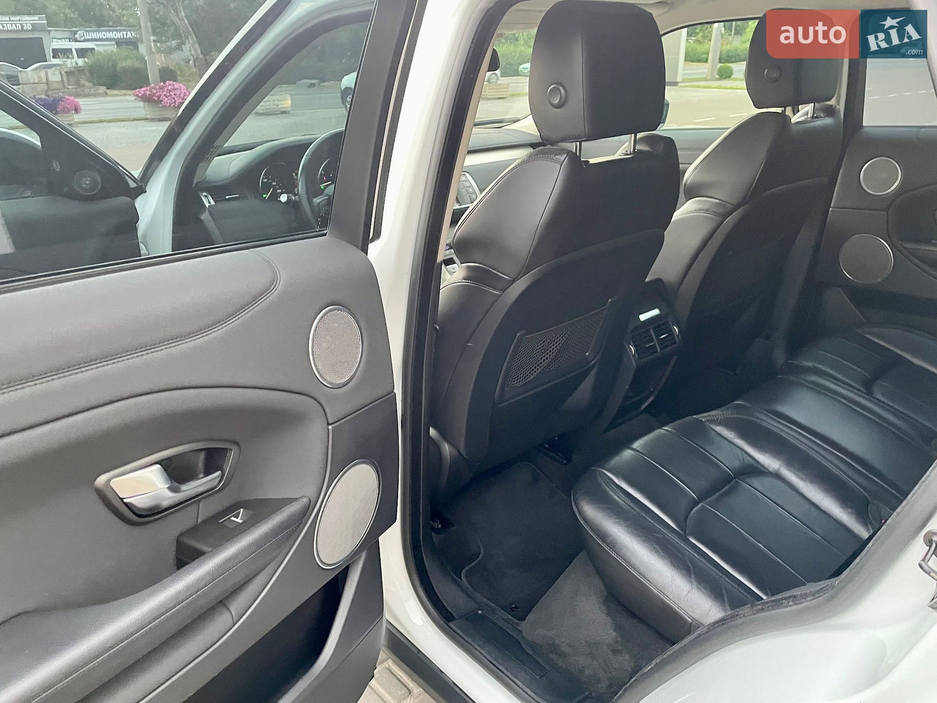 Land Rover Range Rover Evoque 2016 VIN SALVA2BC9GH163319 фото оголошення 17 з 37