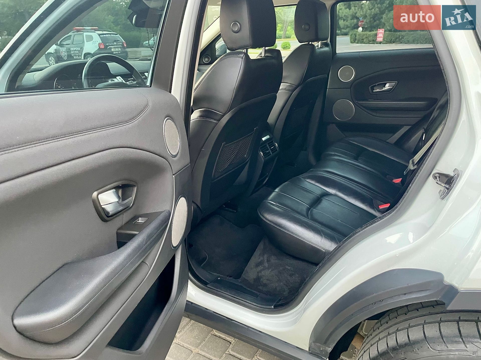 Land Rover Range Rover Evoque 2016 VIN SALVA2BC9GH163319 фото оголошення 18 з 37