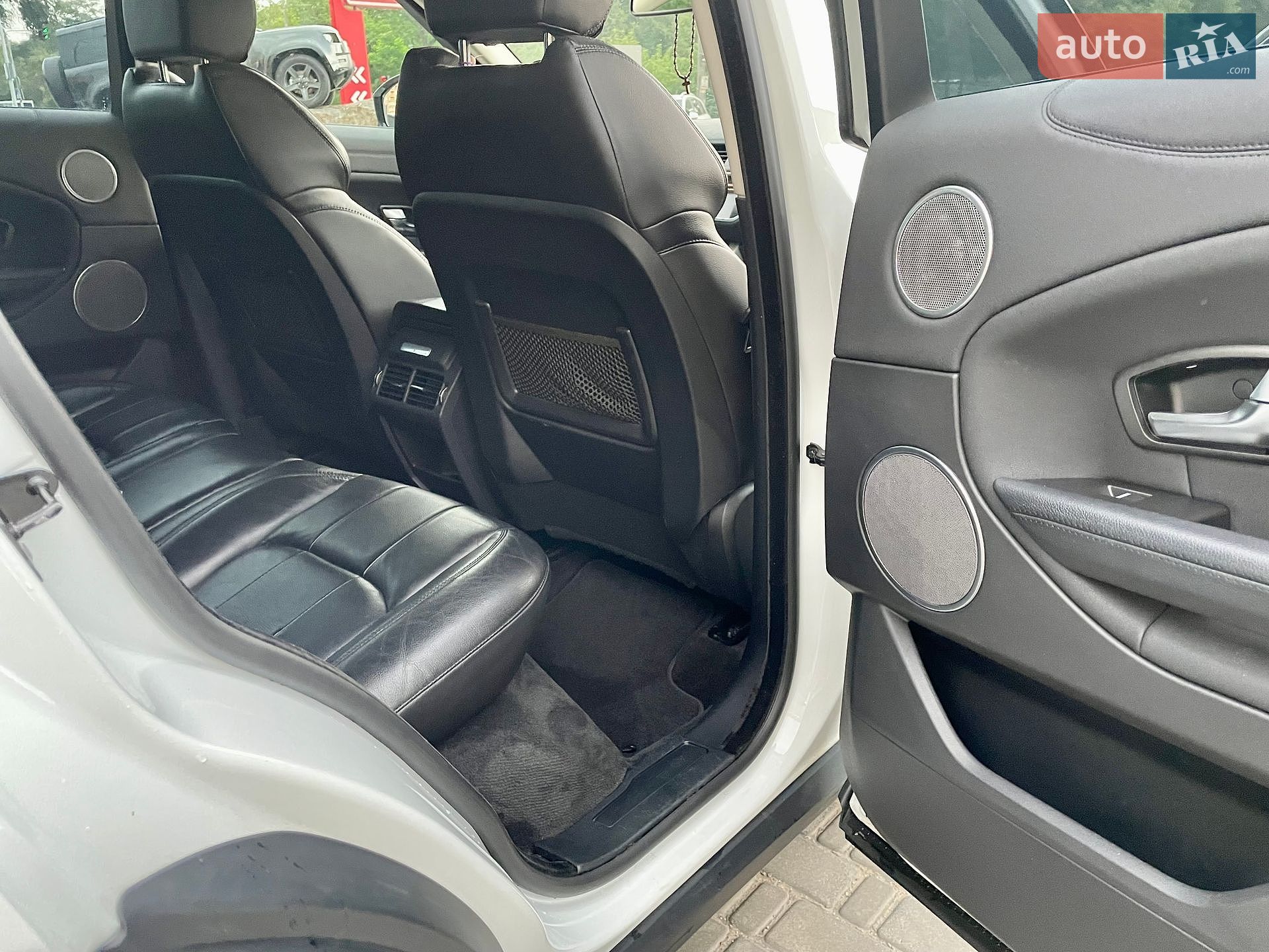 Land Rover Range Rover Evoque 2016 VIN SALVA2BC9GH163319 фото оголошення 19 з 37
