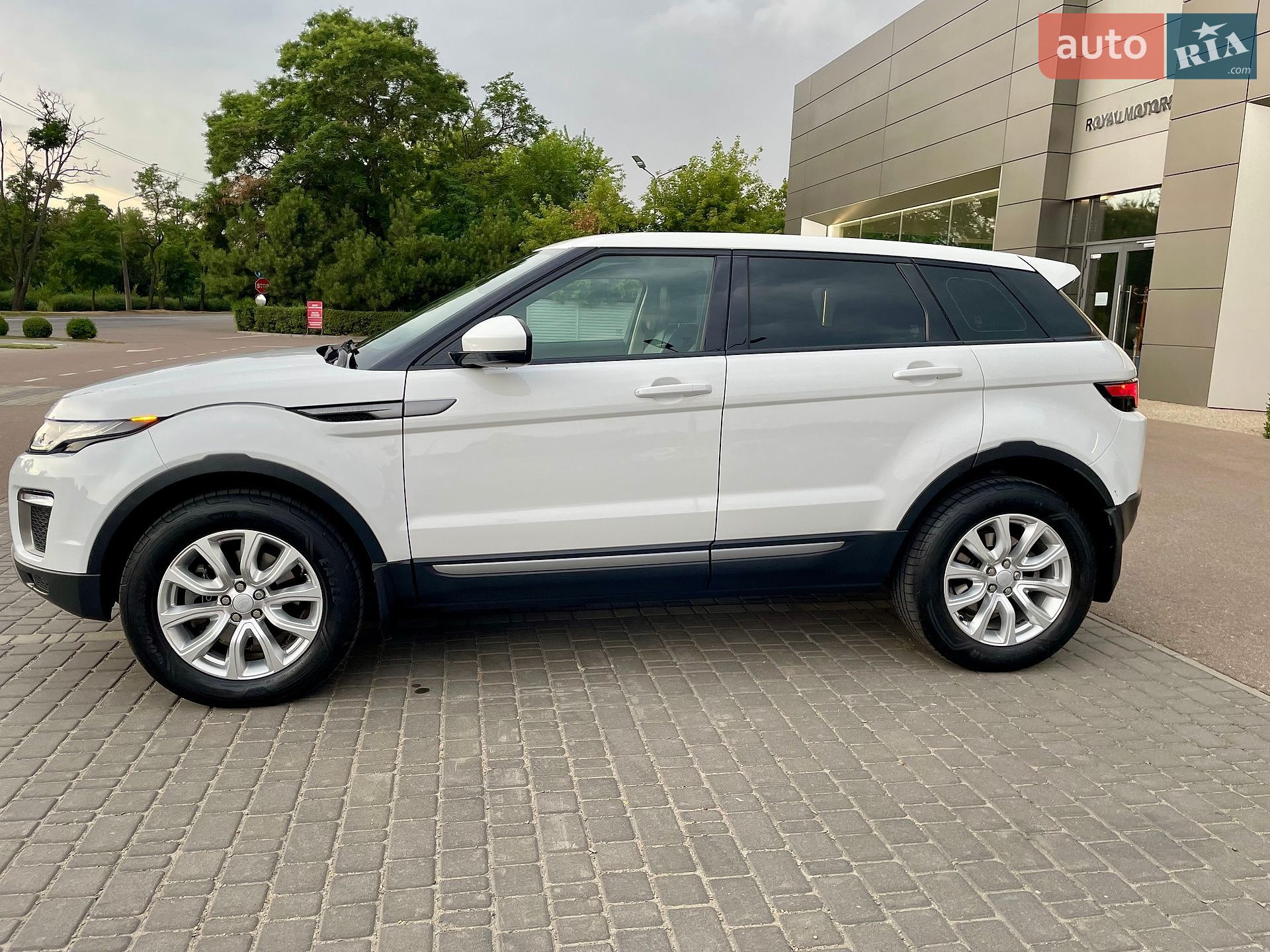 Land Rover Range Rover Evoque 2016 VIN SALVA2BC9GH163319 фото оголошення 26 з 37