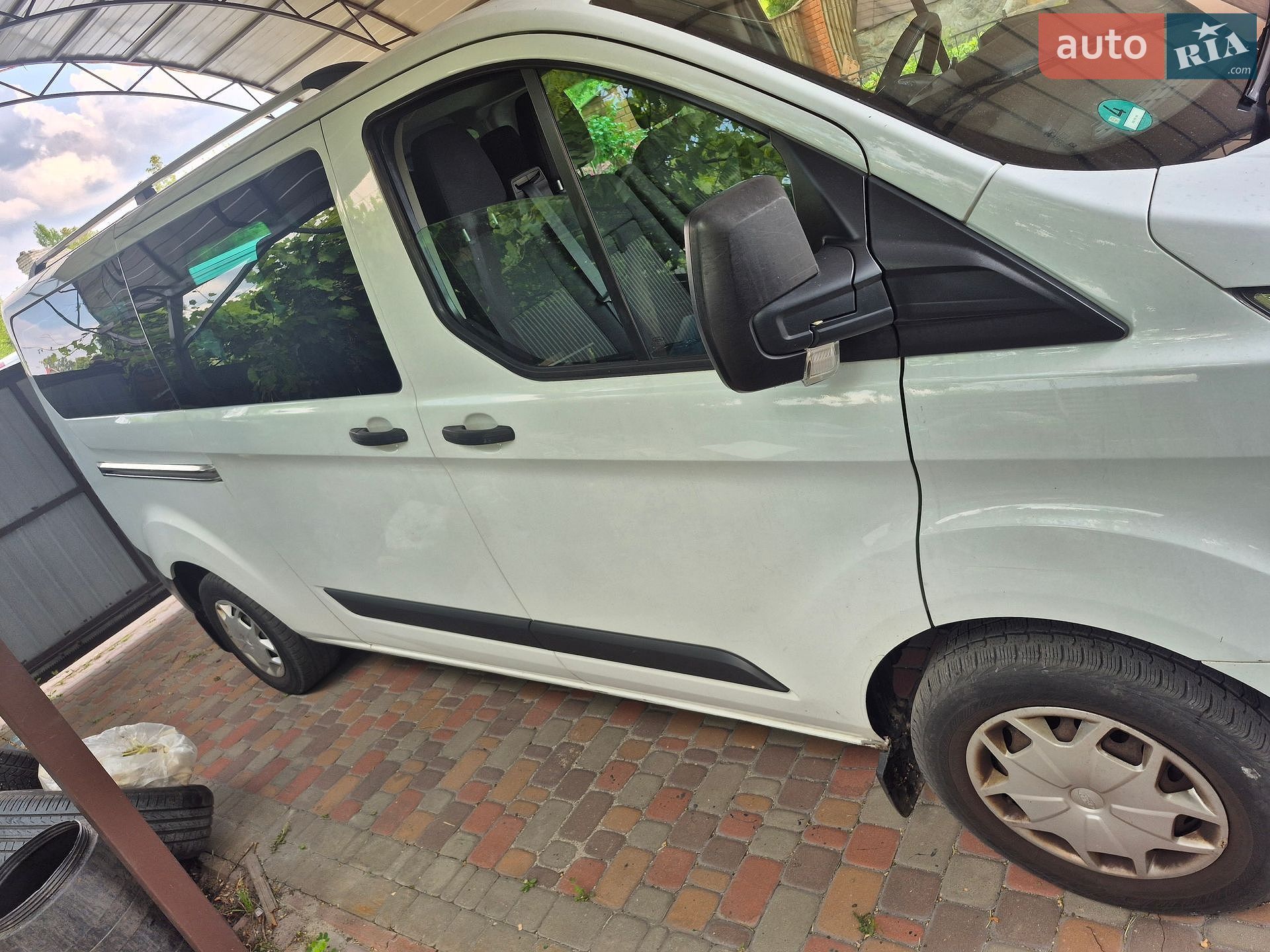 Ford Transit Custom 2015 VIN WF0ZXXTTGZFP36960 фото оголошення 2 з 6