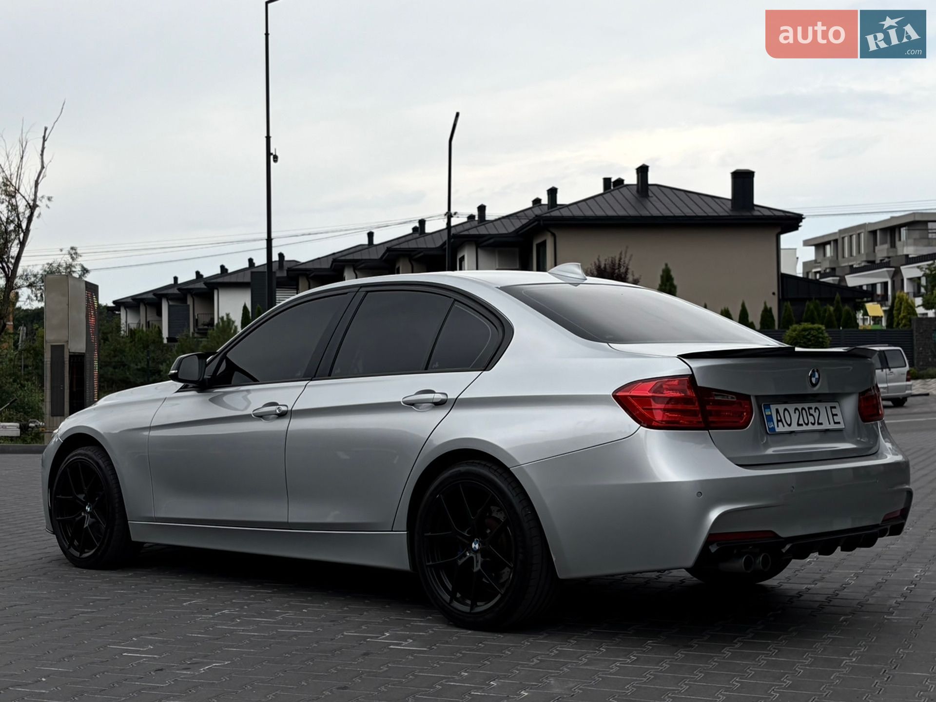 BMW 3 Series 2014 VIN WBA3B5G53ENS09813 фото оголошення 5 з 18