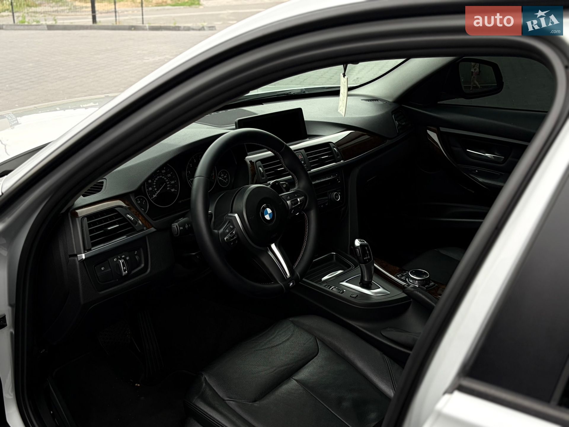 BMW 3 Series 2014 VIN WBA3B5G53ENS09813 фото оголошення 11 з 18