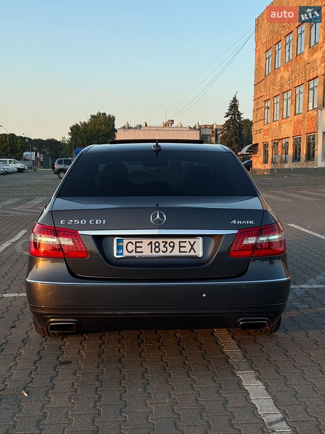 Mercedes-Benz E-Class 2012 VIN WDD2120821A549589 фото оголошення 3 з 5