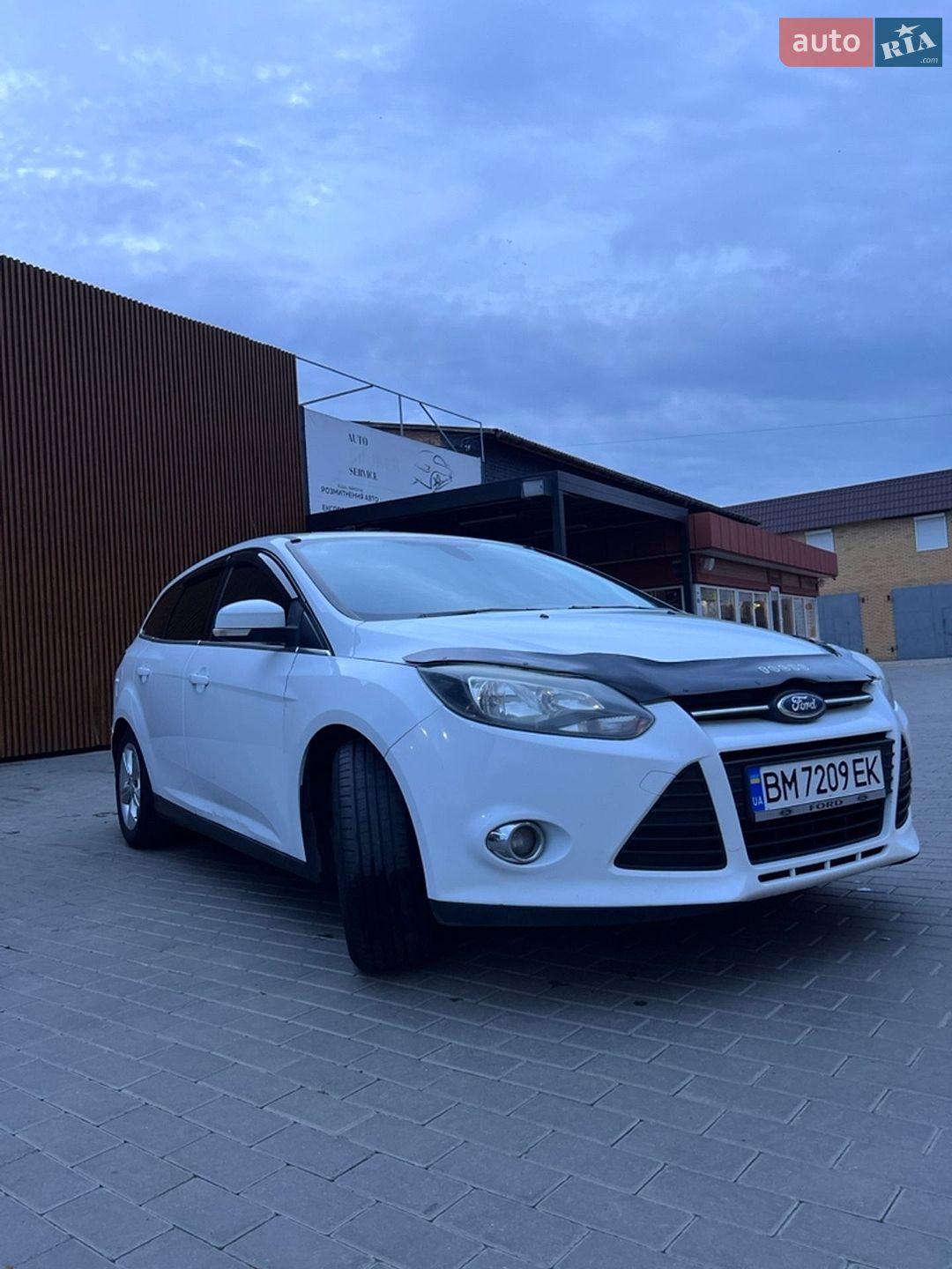 Ford Focus 2012 VIN WF0LXXGCBLCT29701 фото оголошення 2 з 19