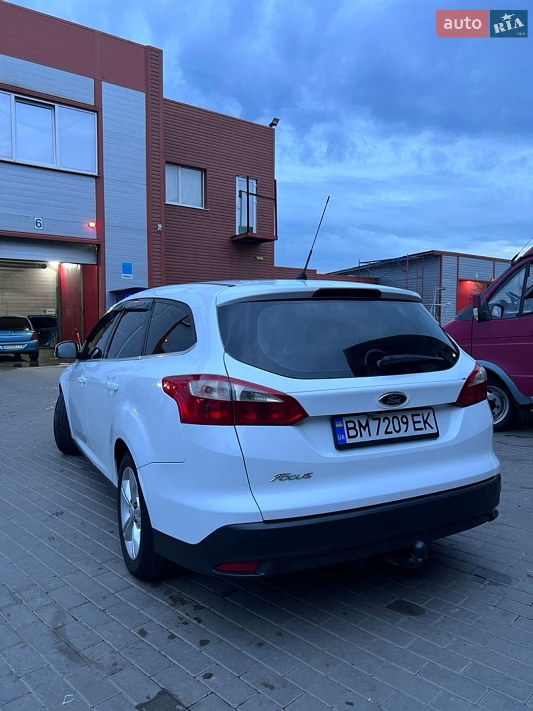 Ford Focus 2012 VIN WF0LXXGCBLCT29701 фото оголошення 5 з 19