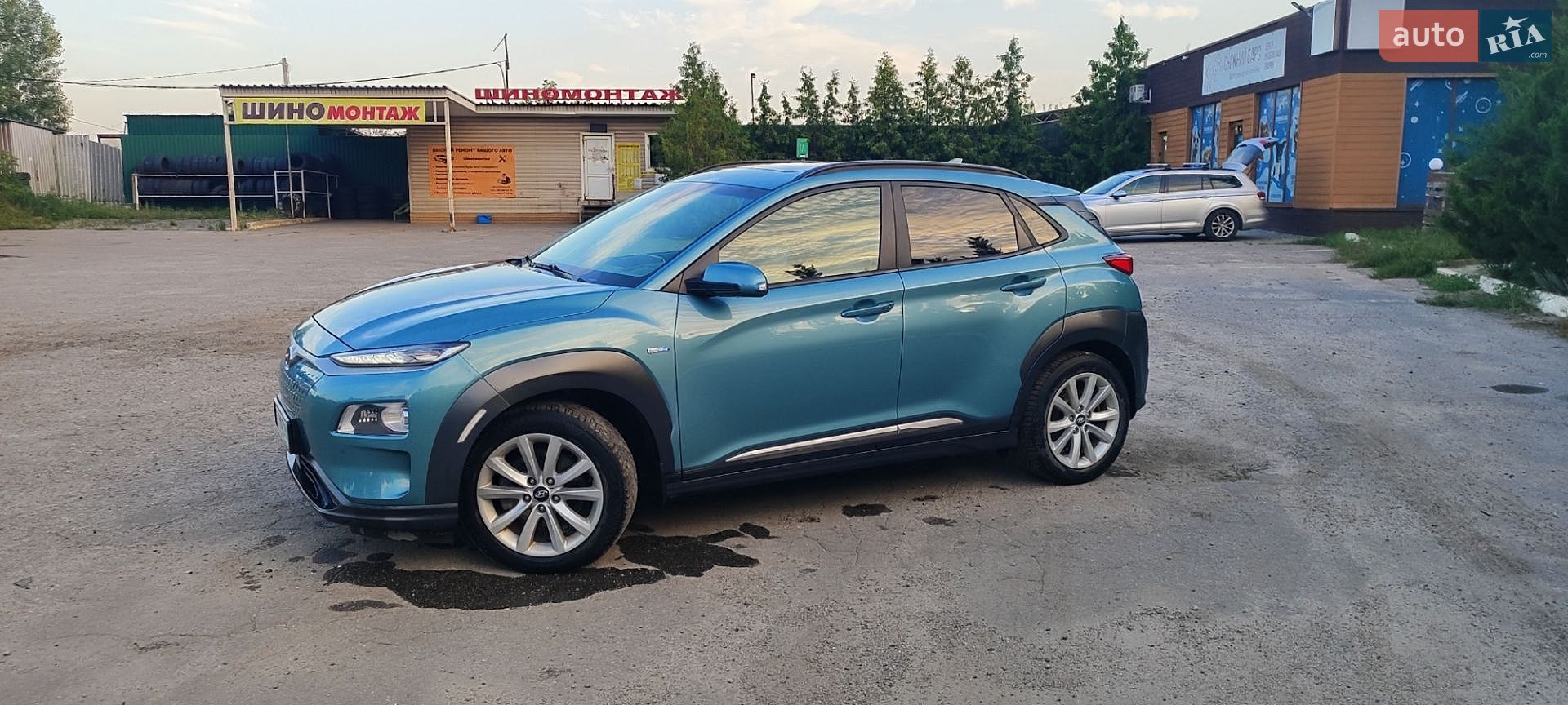 Hyundai Kona Electric 2018 VIN KMHK581GFKU003142 фото оголошення 4 з 45