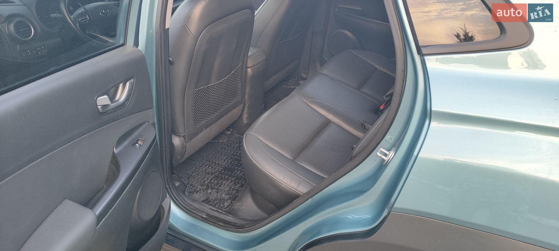 Hyundai Kona Electric 2018 VIN KMHK581GFKU003142 фото оголошення 30 з 45