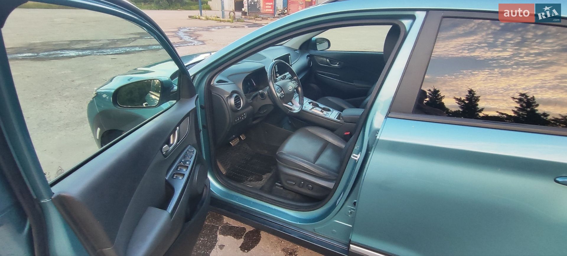 Hyundai Kona Electric 2018 VIN KMHK581GFKU003142 фото оголошення 45 з 45