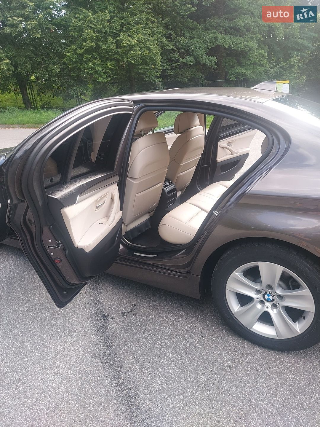 BMW 5 Series 2013 VIN WBAXH5C56DD114656 фото оголошення 18 з 68