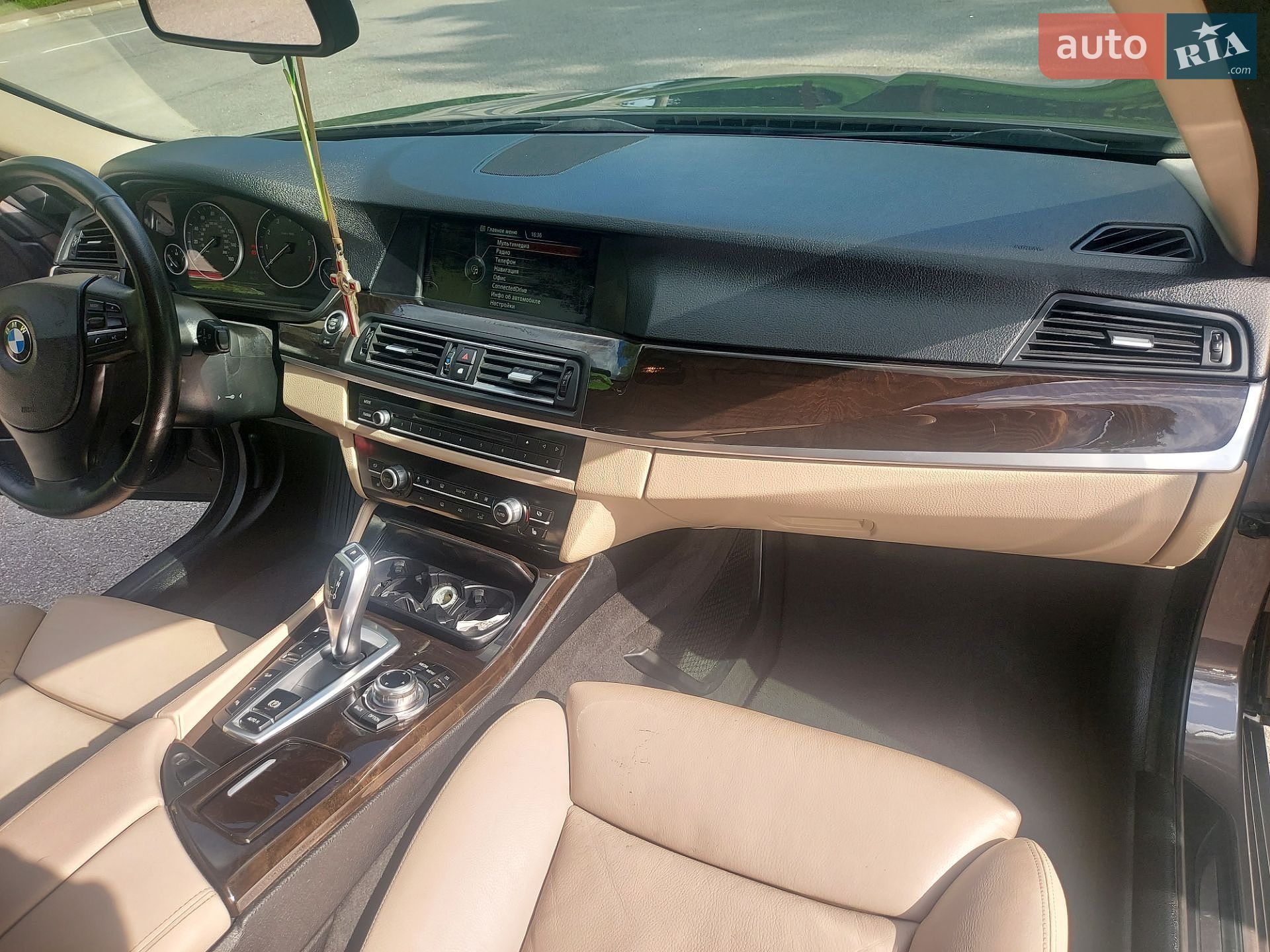 BMW 5 Series 2013 VIN WBAXH5C56DD114656 фото оголошення 21 з 68