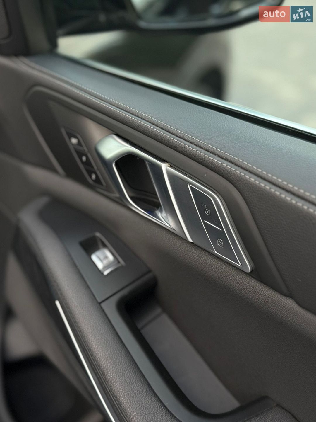 BMW X7 2019 VIN 5UXCW2C57KL087216 фото оголошення 13 з 24