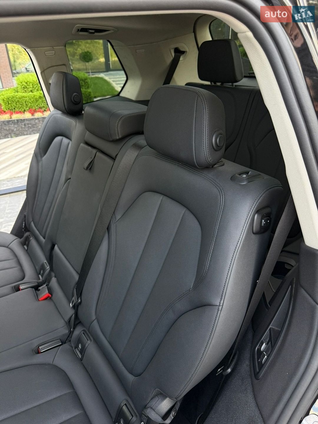 BMW X7 2019 VIN 5UXCW2C57KL087216 фото оголошення 18 з 24