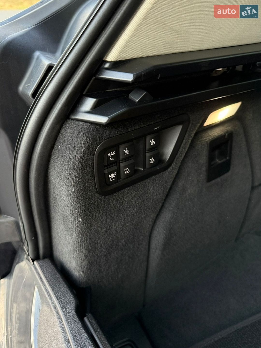 BMW X7 2019 VIN 5UXCW2C57KL087216 фото оголошення 19 з 24