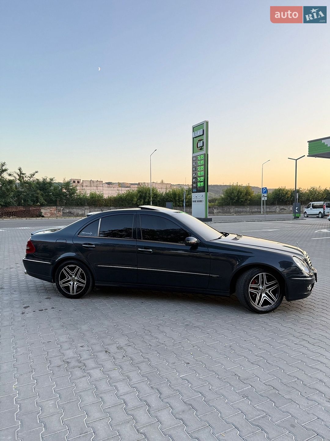 Mercedes-Benz E-Class 2005 VIN WDB12312010337718 фото оголошення 2 з 14