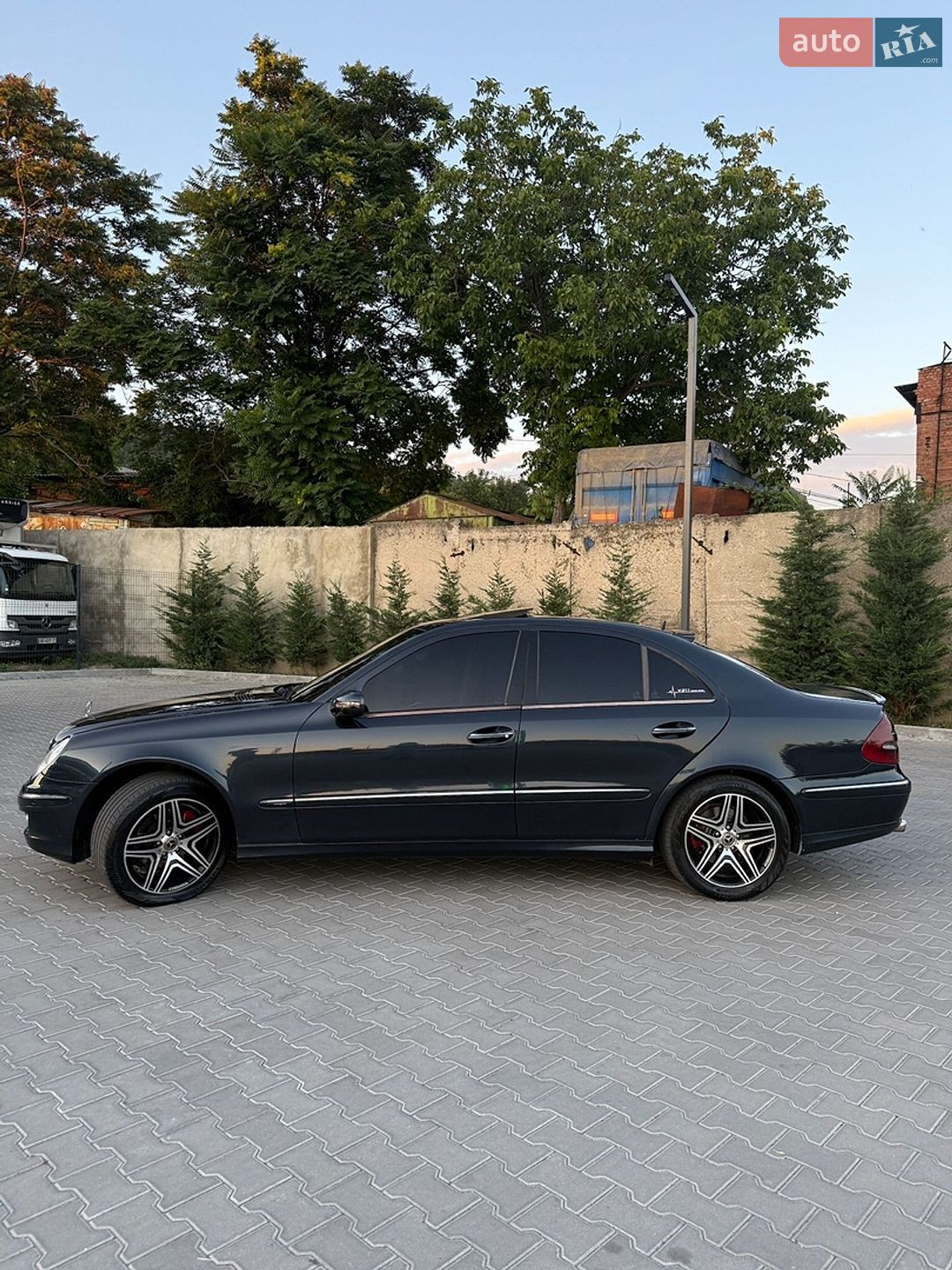 Mercedes-Benz E-Class 2005 VIN WDB12312010337718 фото оголошення 13 з 14