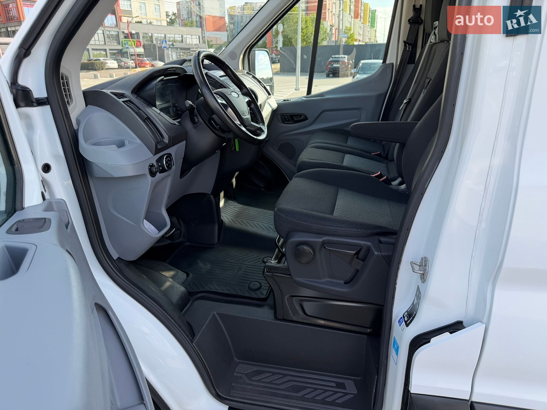 Ford Transit 2018 VIN WF0FXXTTGFHK71178 фото оголошення 18 з 54