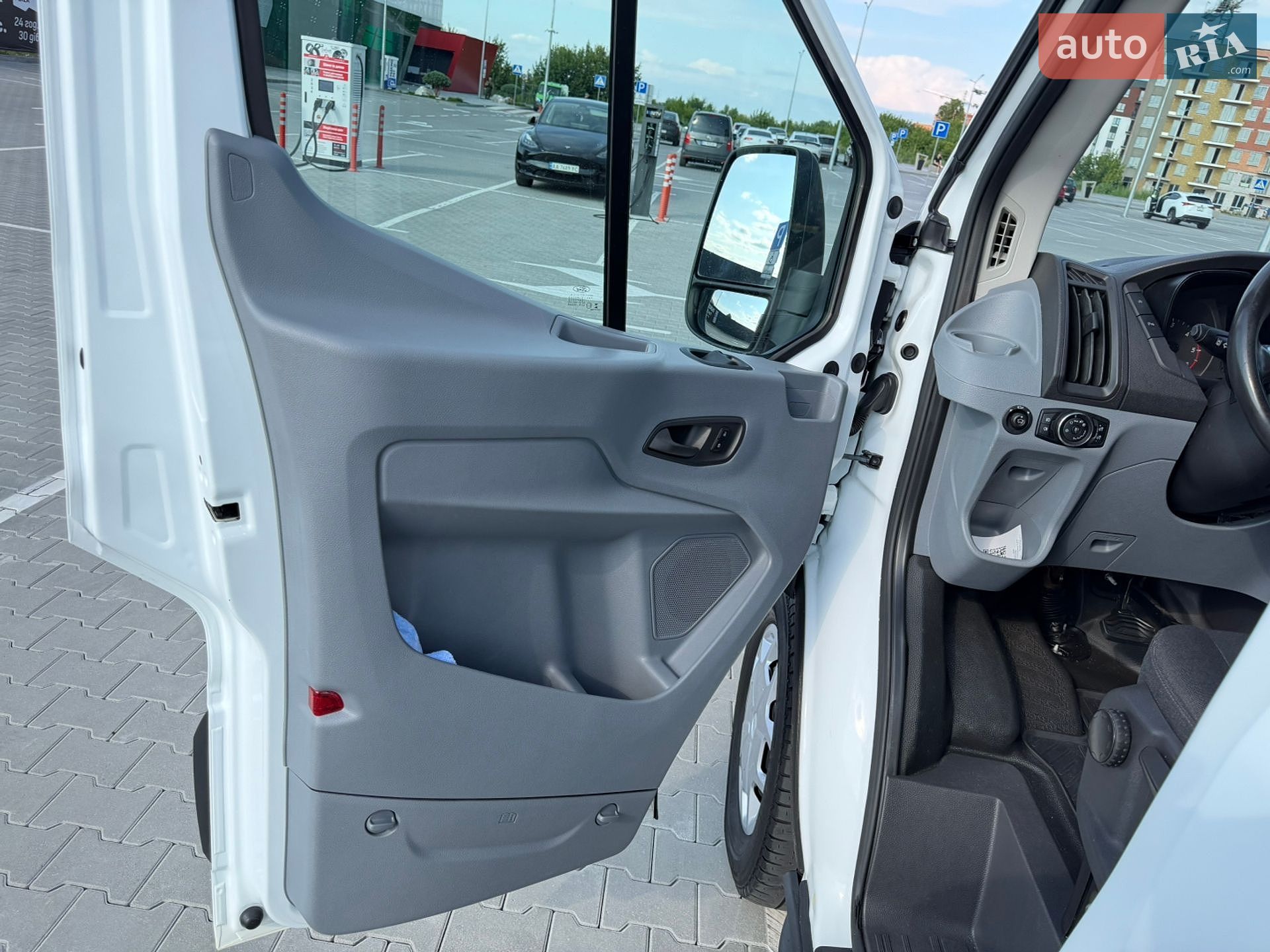 Ford Transit 2018 VIN WF0FXXTTGFHK71178 фото оголошення 40 з 54