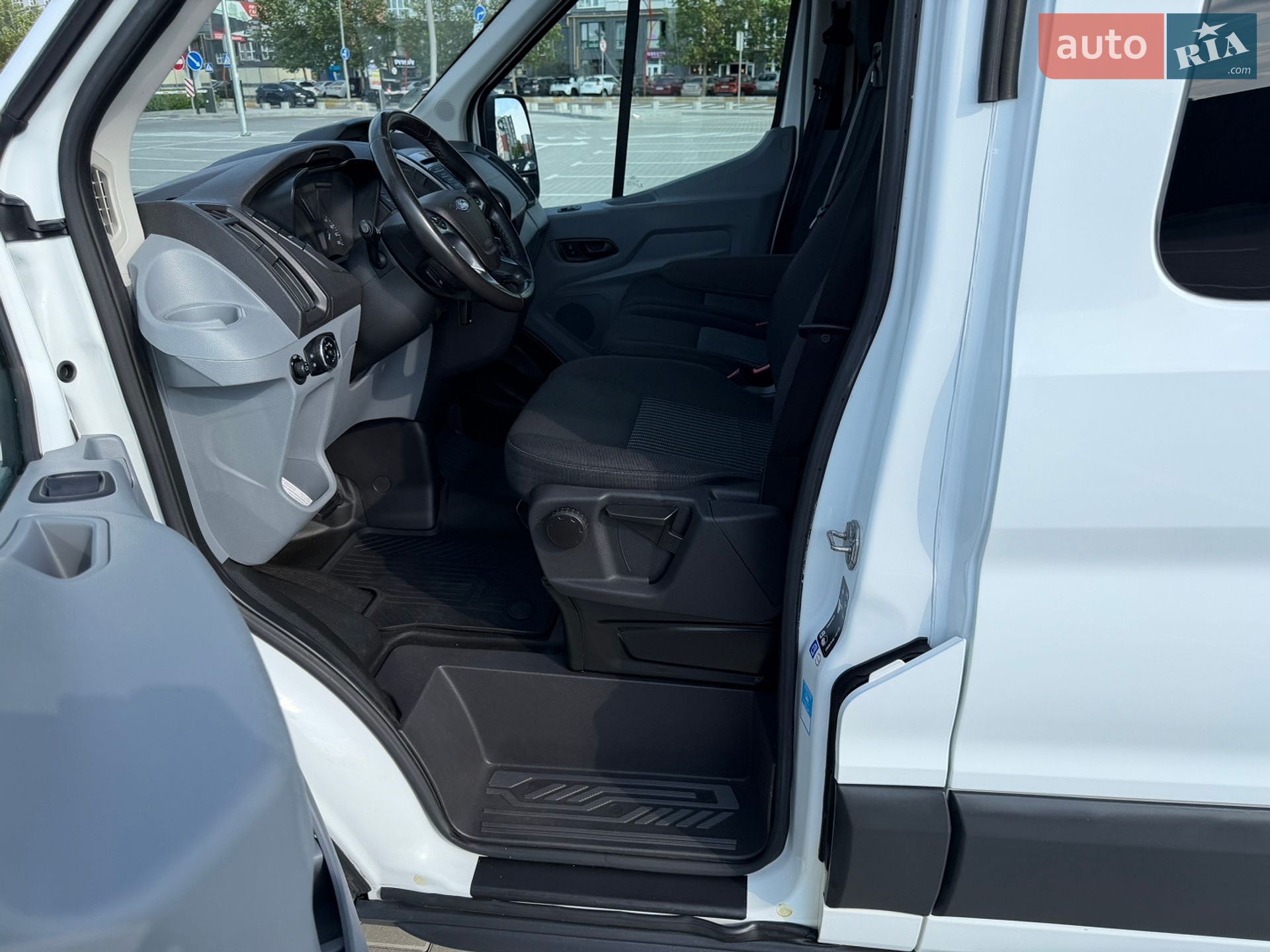 Ford Transit 2018 VIN WF0FXXTTGFHK71178 фото оголошення 46 з 54