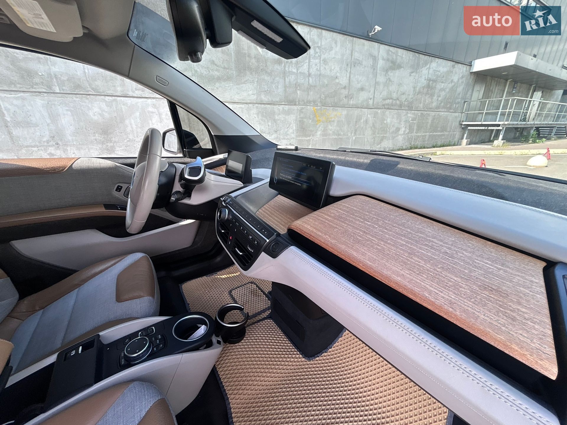 BMW I3 2016 VIN WBY1Z2C52GV556299 фото оголошення 12 з 17