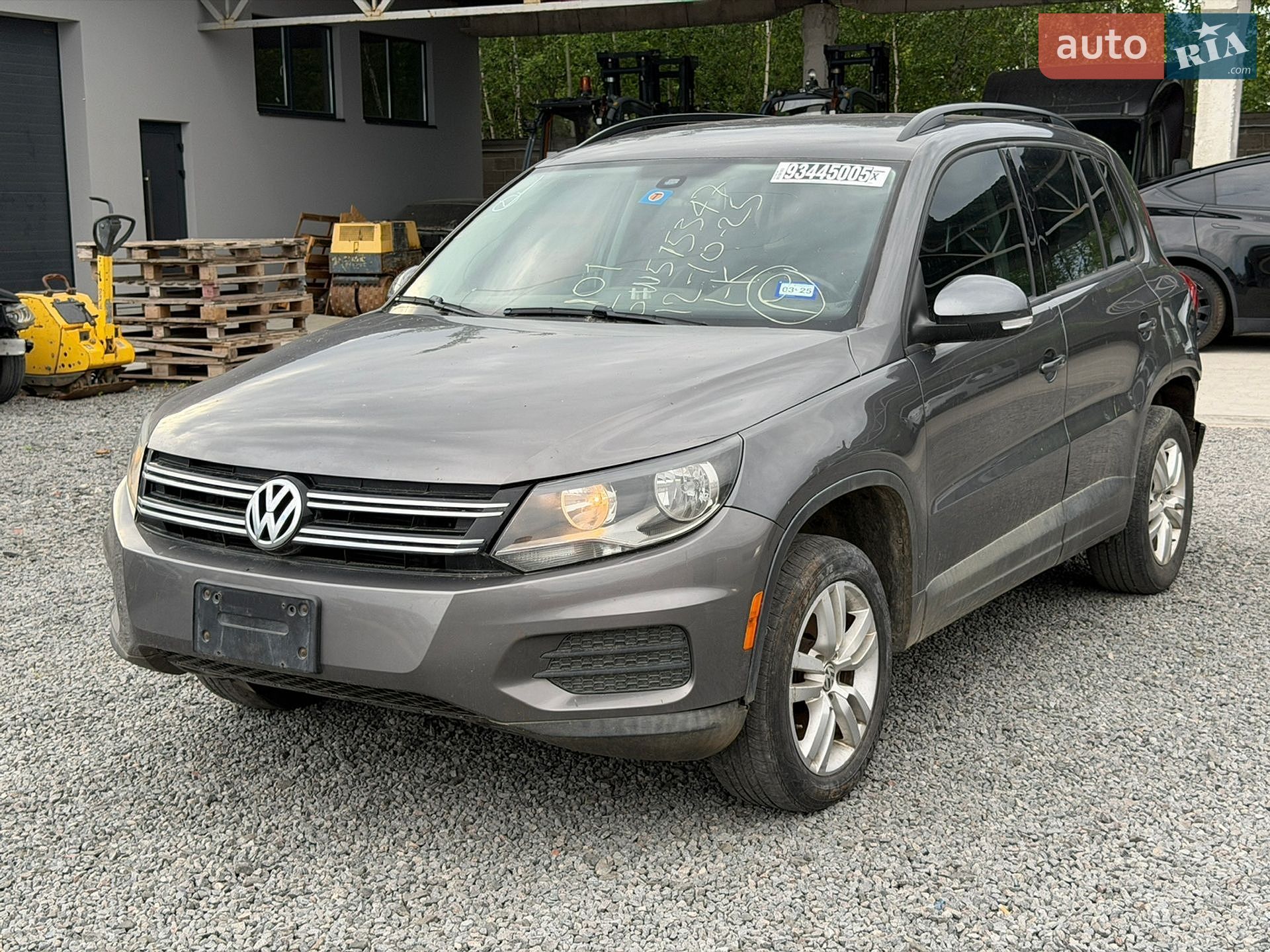 Volkswagen Tiguan 2015 VIN WVGAV7AX7GW515347 фото оголошення 2 з 9
