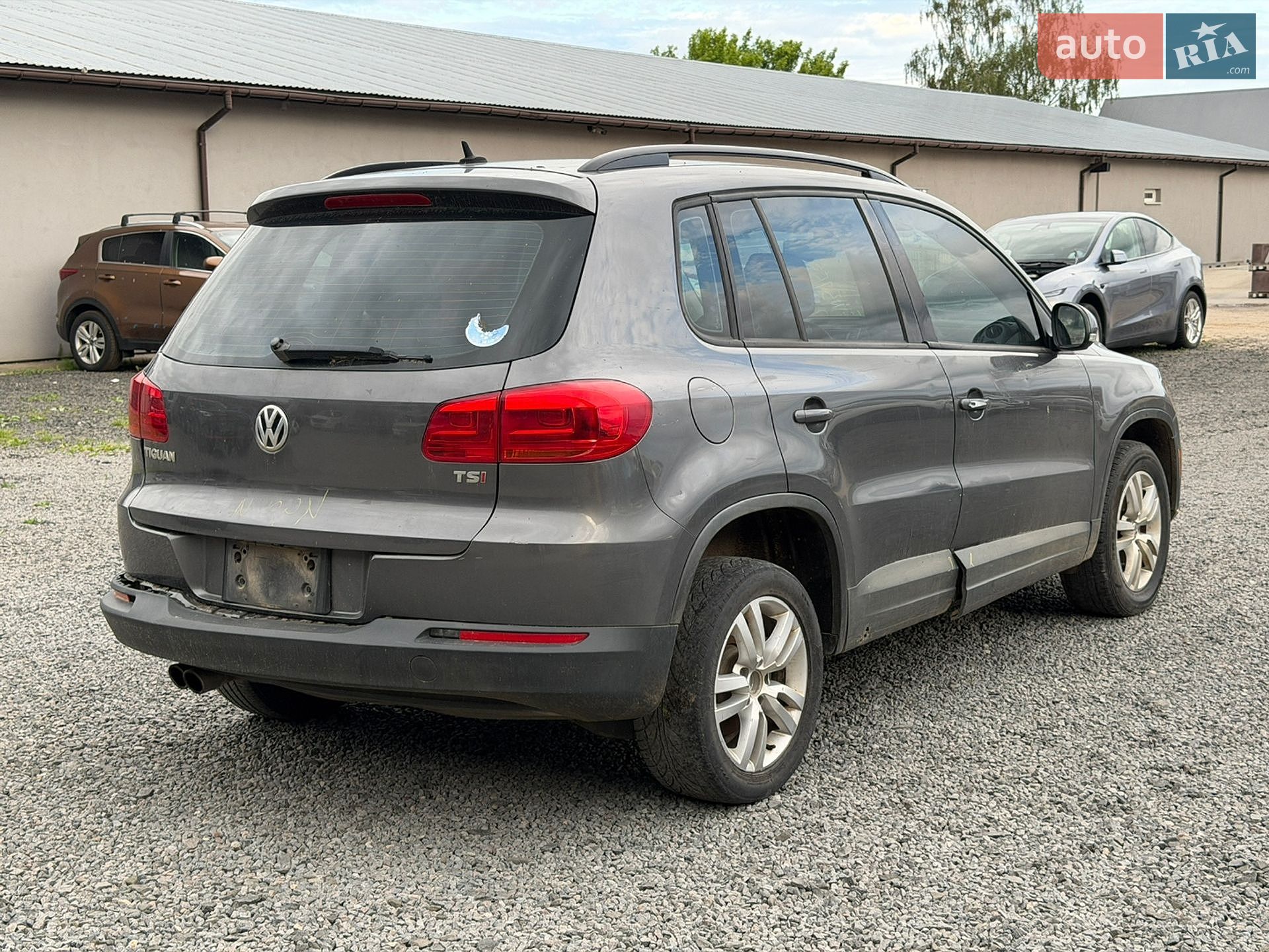 Volkswagen Tiguan 2015 VIN WVGAV7AX7GW515347 фото оголошення 4 з 9