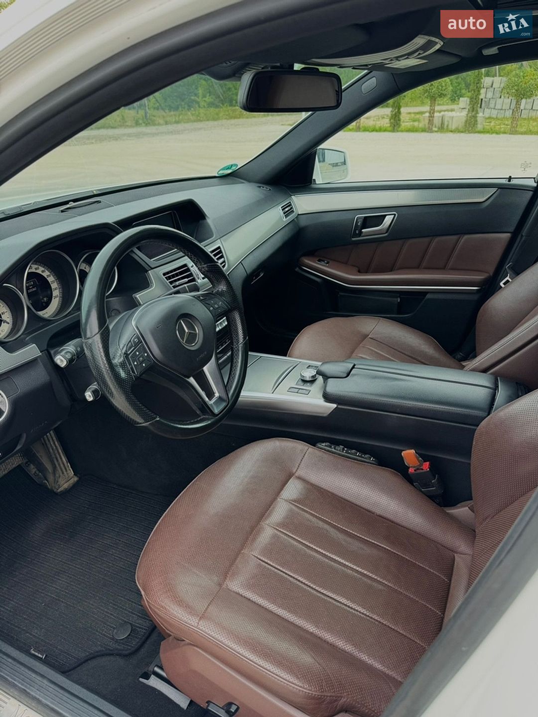 Mercedes-Benz E-Class 2014 VIN WDD2120031B075915 фото оголошення 11 з 30