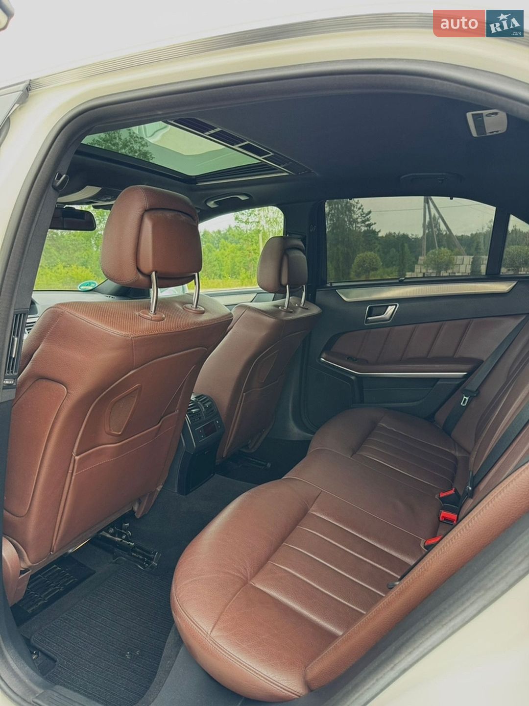 Mercedes-Benz E-Class 2014 VIN WDD2120031B075915 фото оголошення 18 з 30