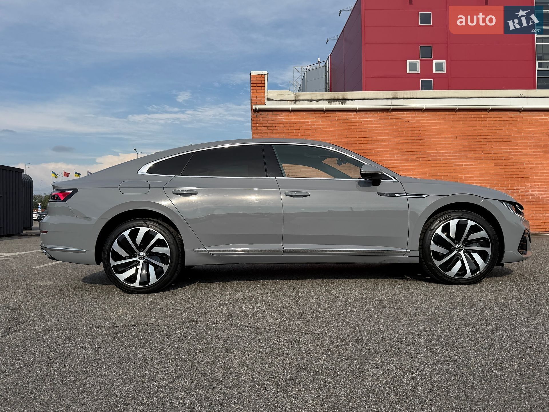 Volkswagen Arteon 2024 VIN WVWZZZ3H8PE020495 фото оголошення 9 з 78