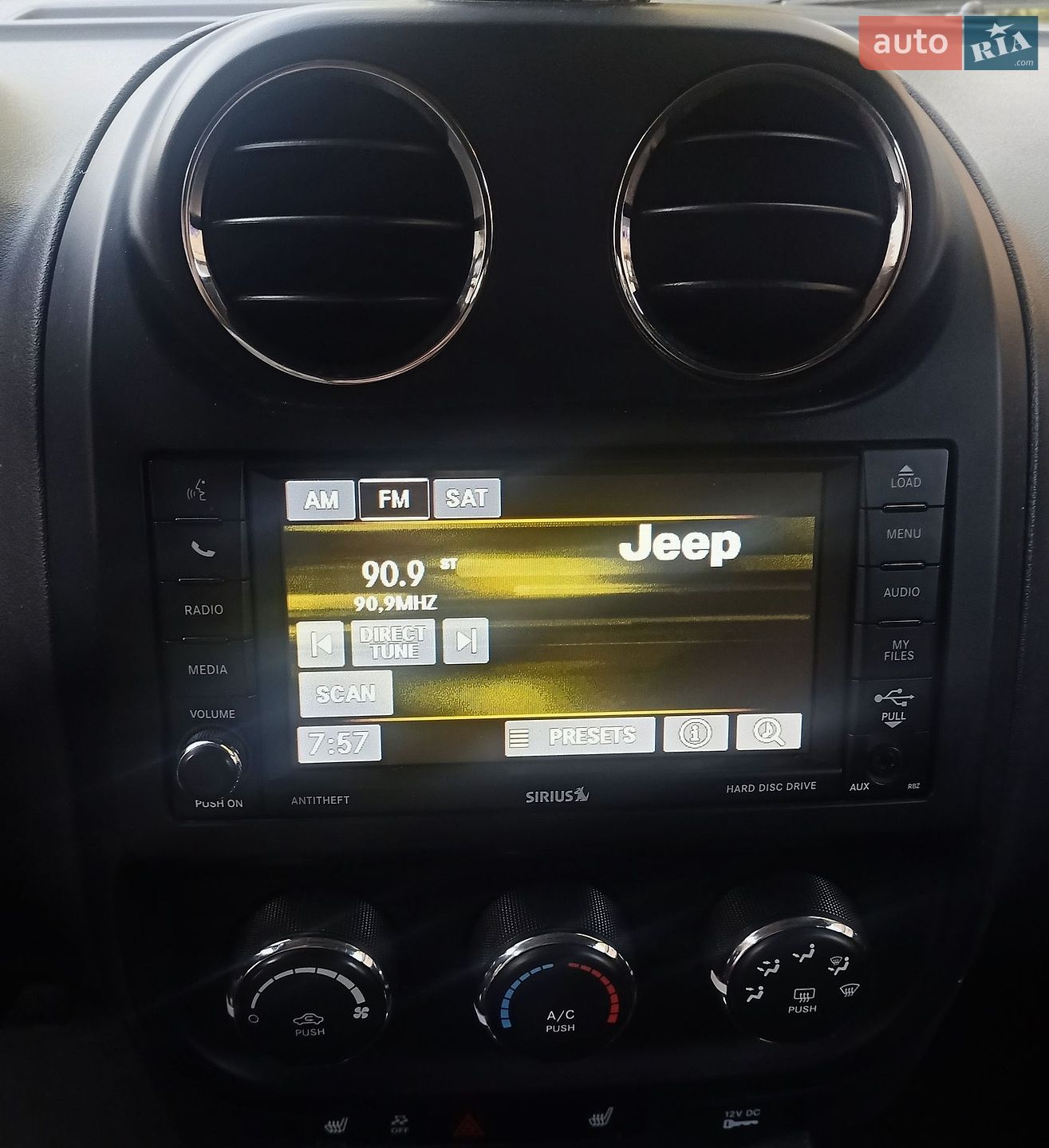 Jeep Patriot 2015 VIN 1C4NJRBB6GD587104 фото оголошення 33 з 49