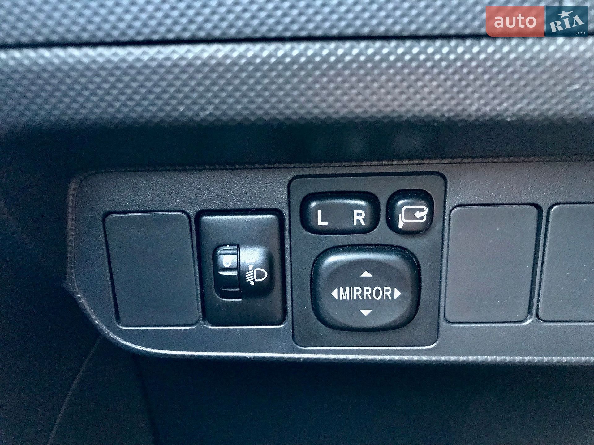 Toyota Auris 2011 VIN NMTKV58E20R072885 фото оголошення 18 з 44