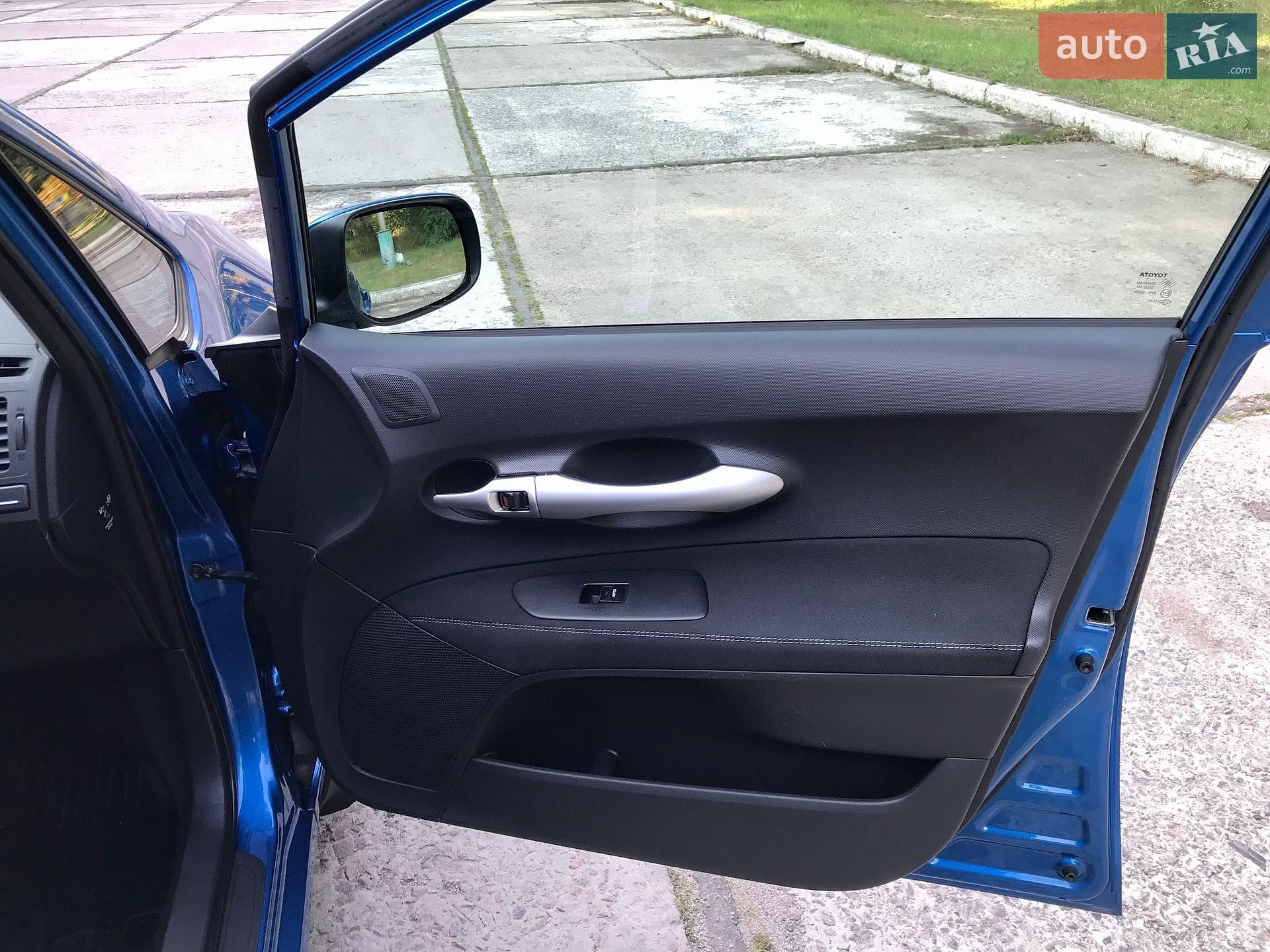 Toyota Auris 2011 VIN NMTKV58E20R072885 фото оголошення 37 з 44