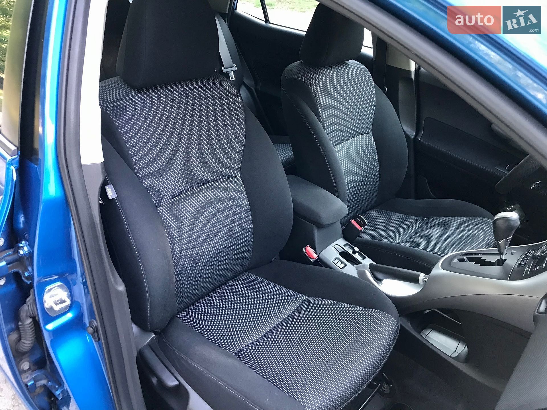 Toyota Auris 2011 VIN NMTKV58E20R072885 фото оголошення 42 з 44