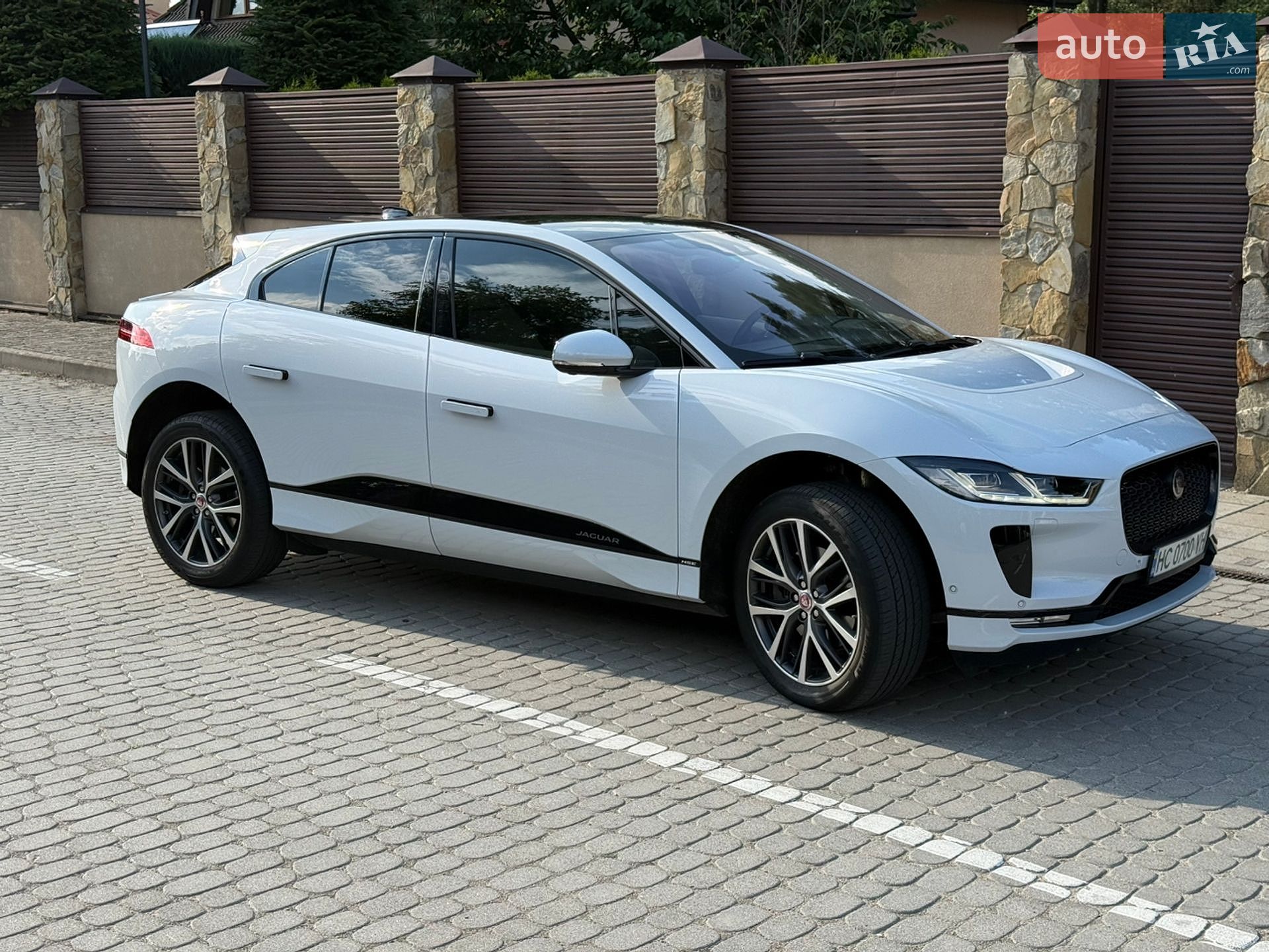 Jaguar I-Pace 2019 VIN SADHA2B10L1F84617 фото оголошення 5 з 19