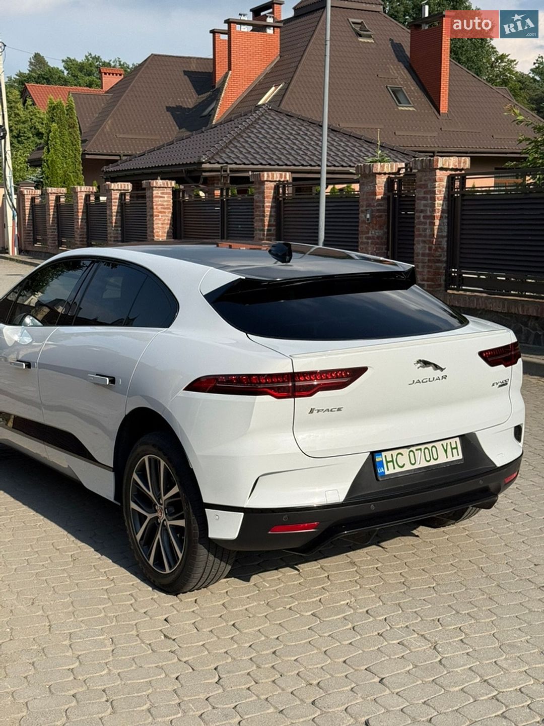 Jaguar I-Pace 2019 VIN SADHA2B10L1F84617 фото оголошення 9 з 19