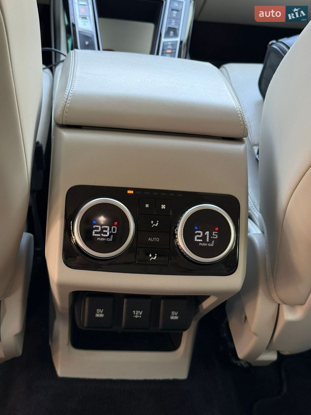 Jaguar I-Pace 2019 VIN SADHA2B10L1F84617 фото оголошення 13 з 19