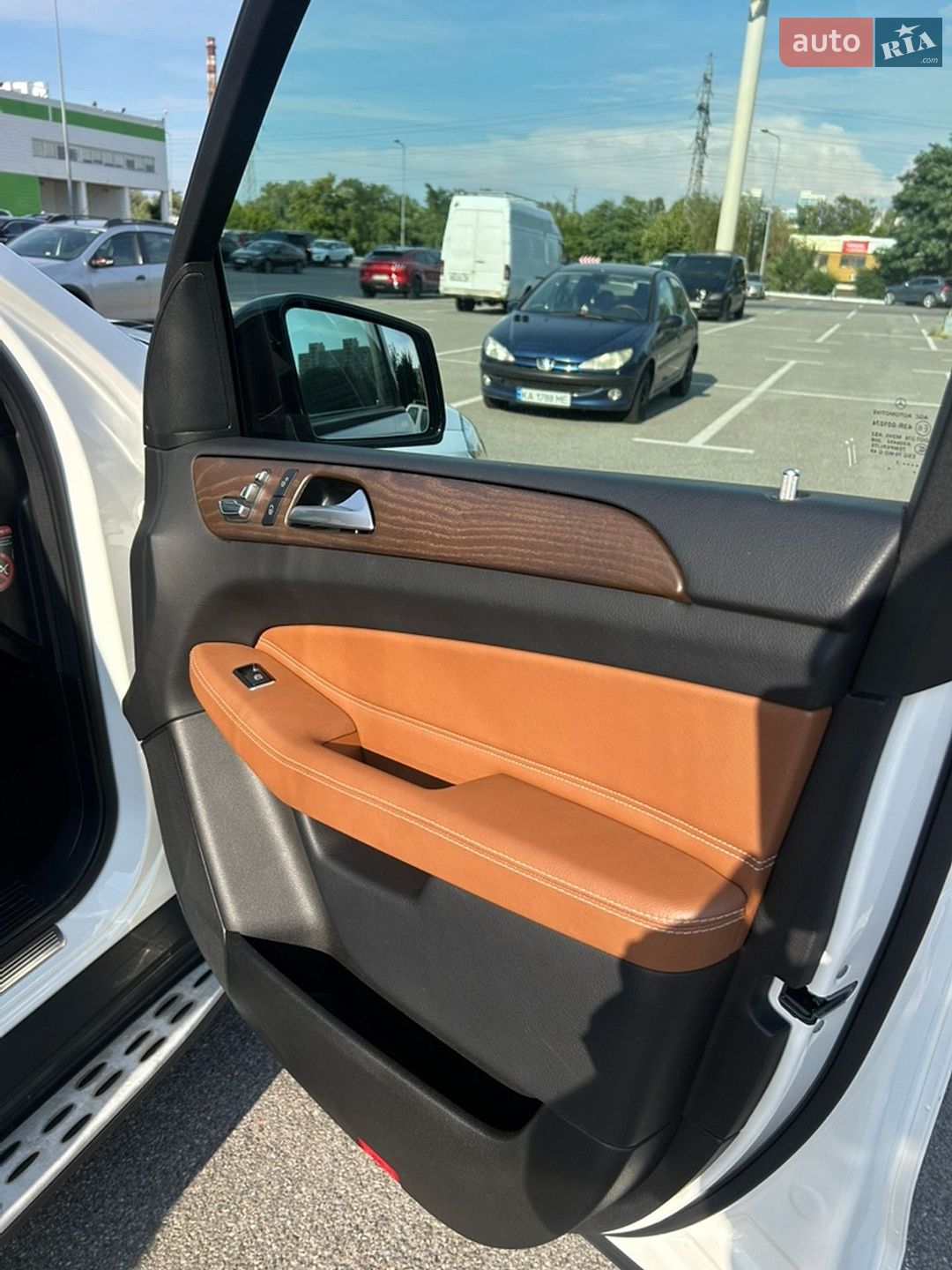 Mercedes-Benz GLS-Class 2017 VIN WDC1668241A950372 фото оголошення 16 з 29