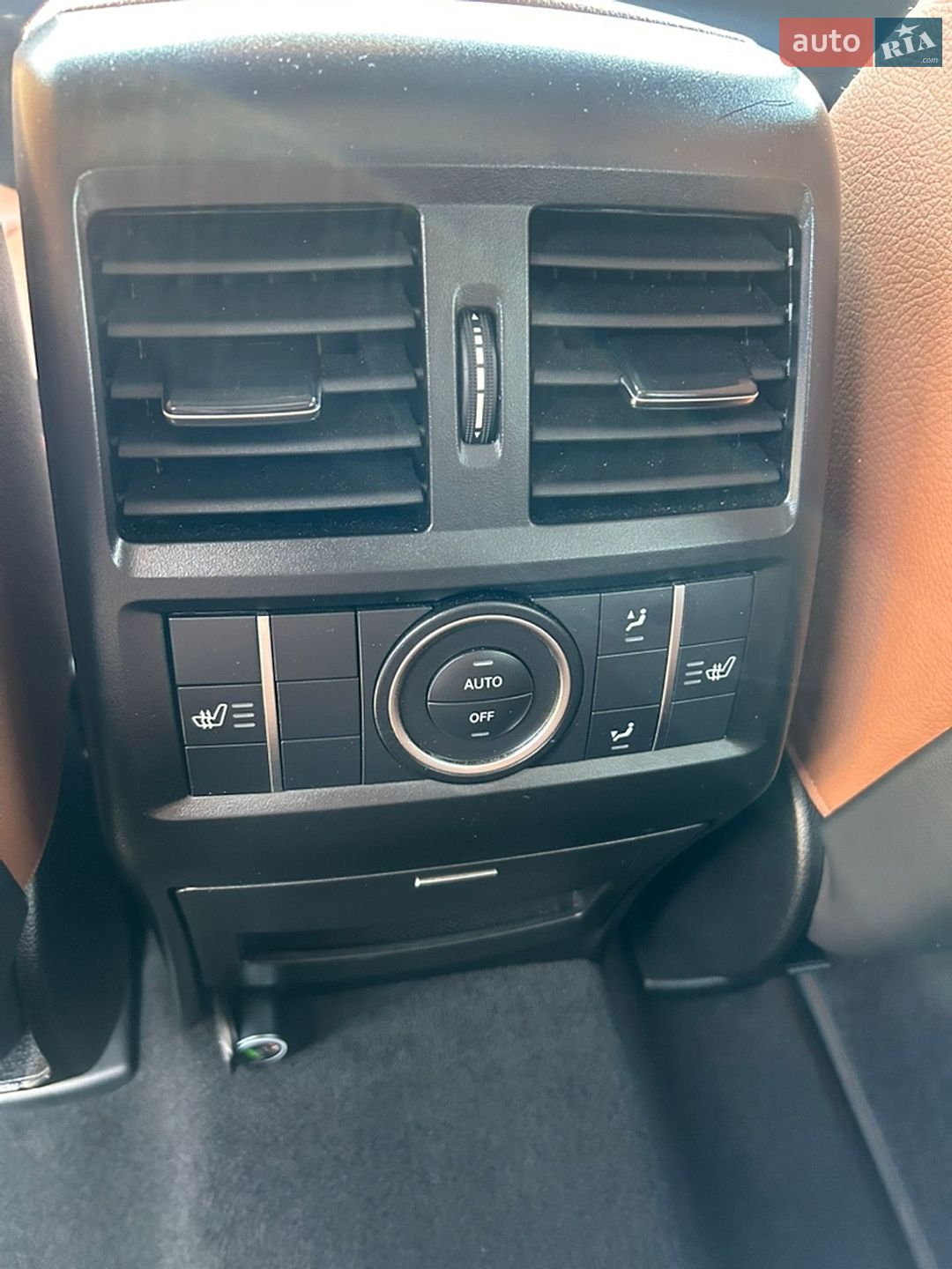 Mercedes-Benz GLS-Class 2017 VIN WDC1668241A950372 фото оголошення 22 з 29