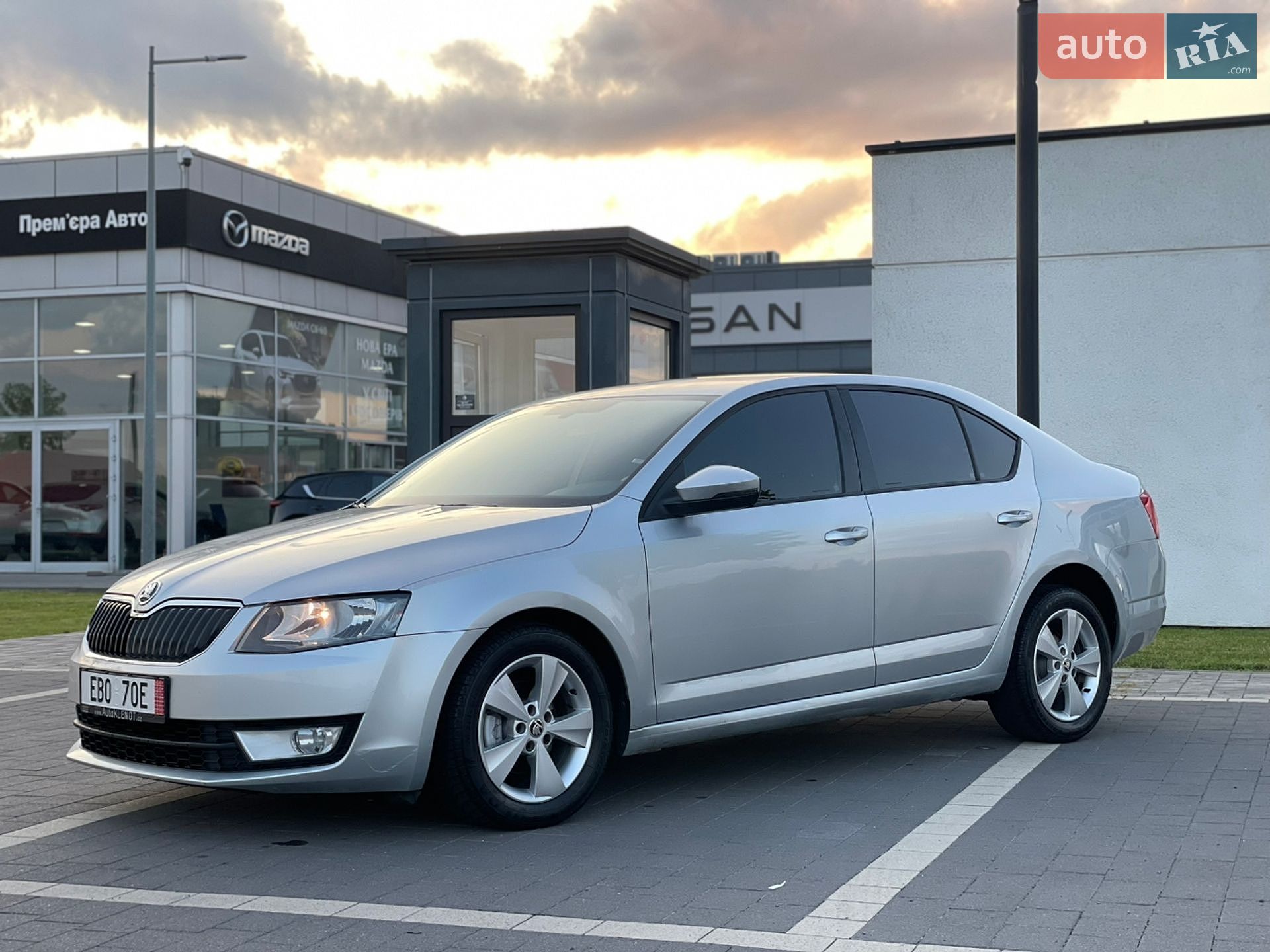 Skoda Octavia 2015 VIN TMBAG7NEXG0023695 фото оголошення 2 з 40