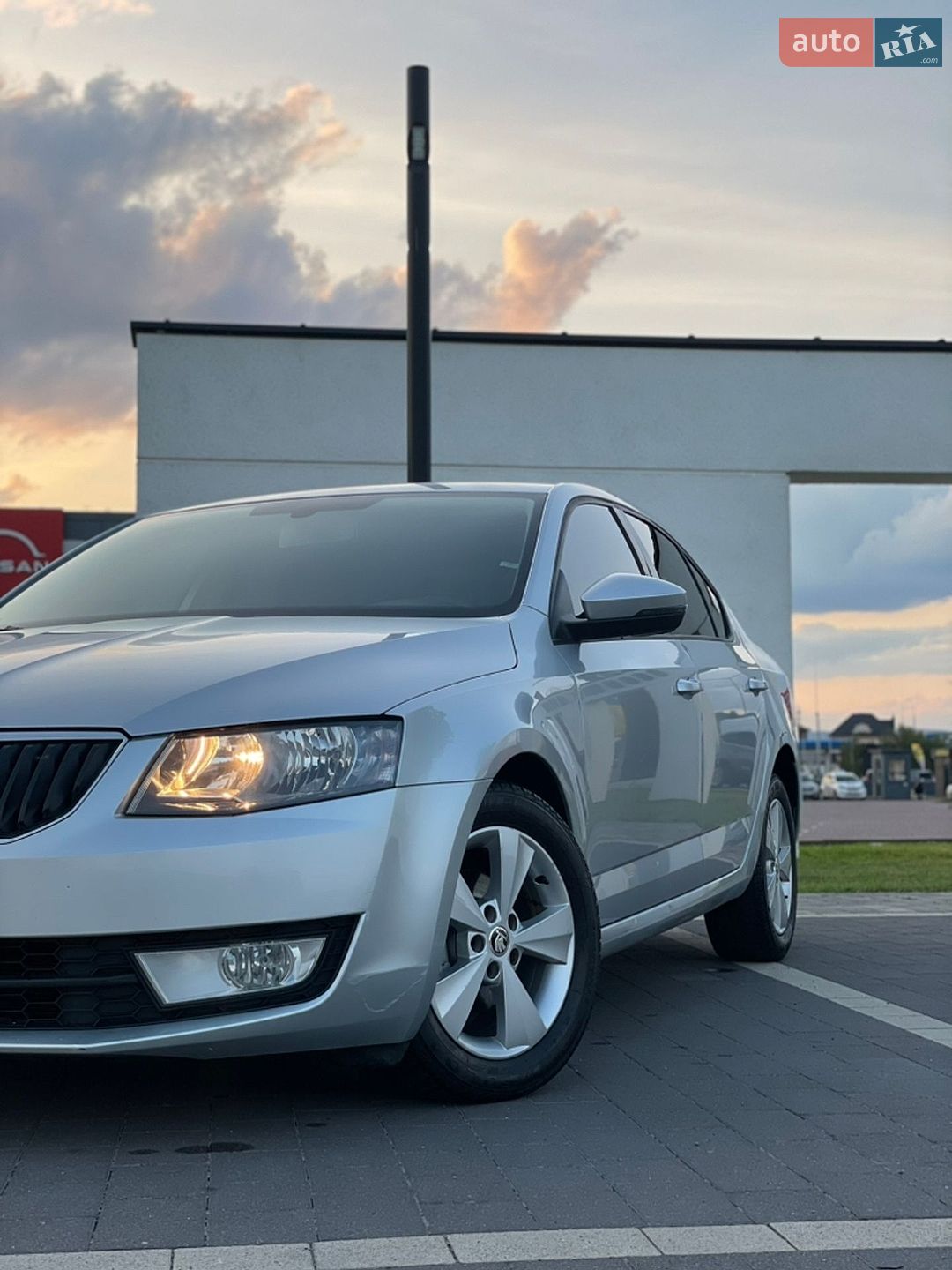 Skoda Octavia 2015 VIN TMBAG7NEXG0023695 фото оголошення 6 з 40