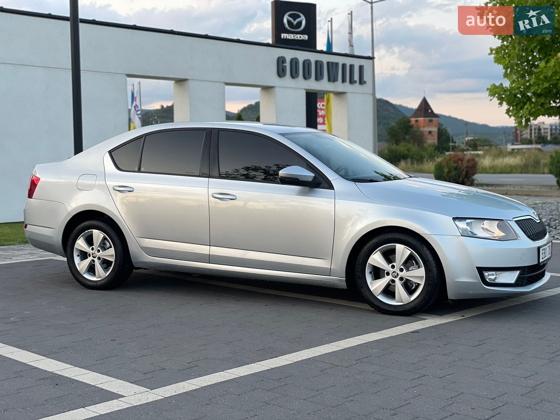 Skoda Octavia 2015 VIN TMBAG7NEXG0023695 фото оголошення 10 з 40