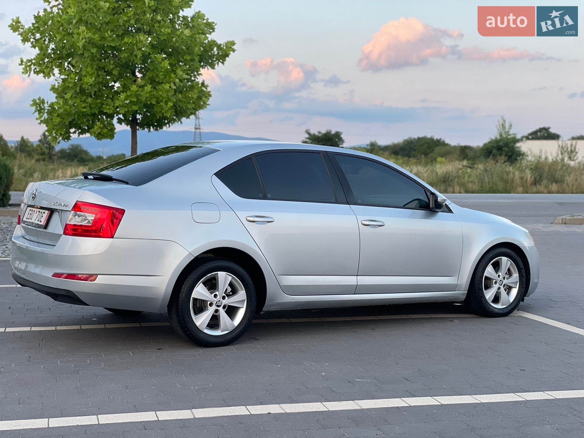 Skoda Octavia 2015 VIN TMBAG7NEXG0023695 фото оголошення 12 з 40