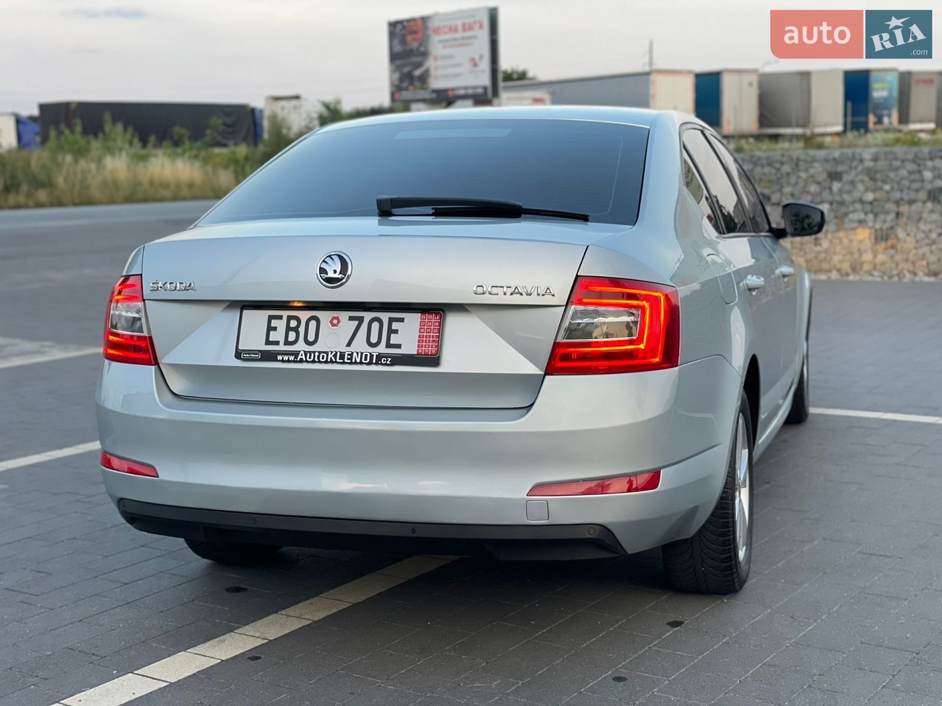 Skoda Octavia 2015 VIN TMBAG7NEXG0023695 фото оголошення 14 з 40
