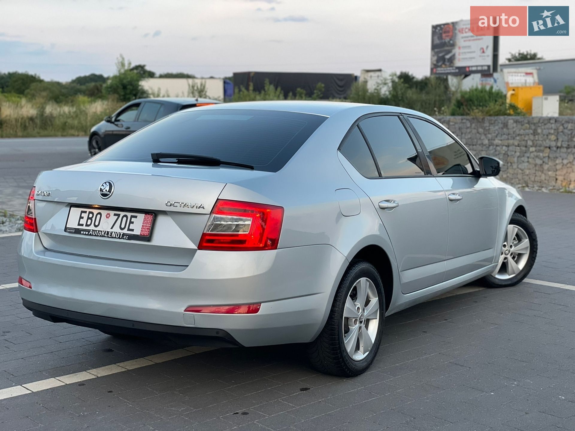 Skoda Octavia 2015 VIN TMBAG7NEXG0023695 фото оголошення 15 з 40