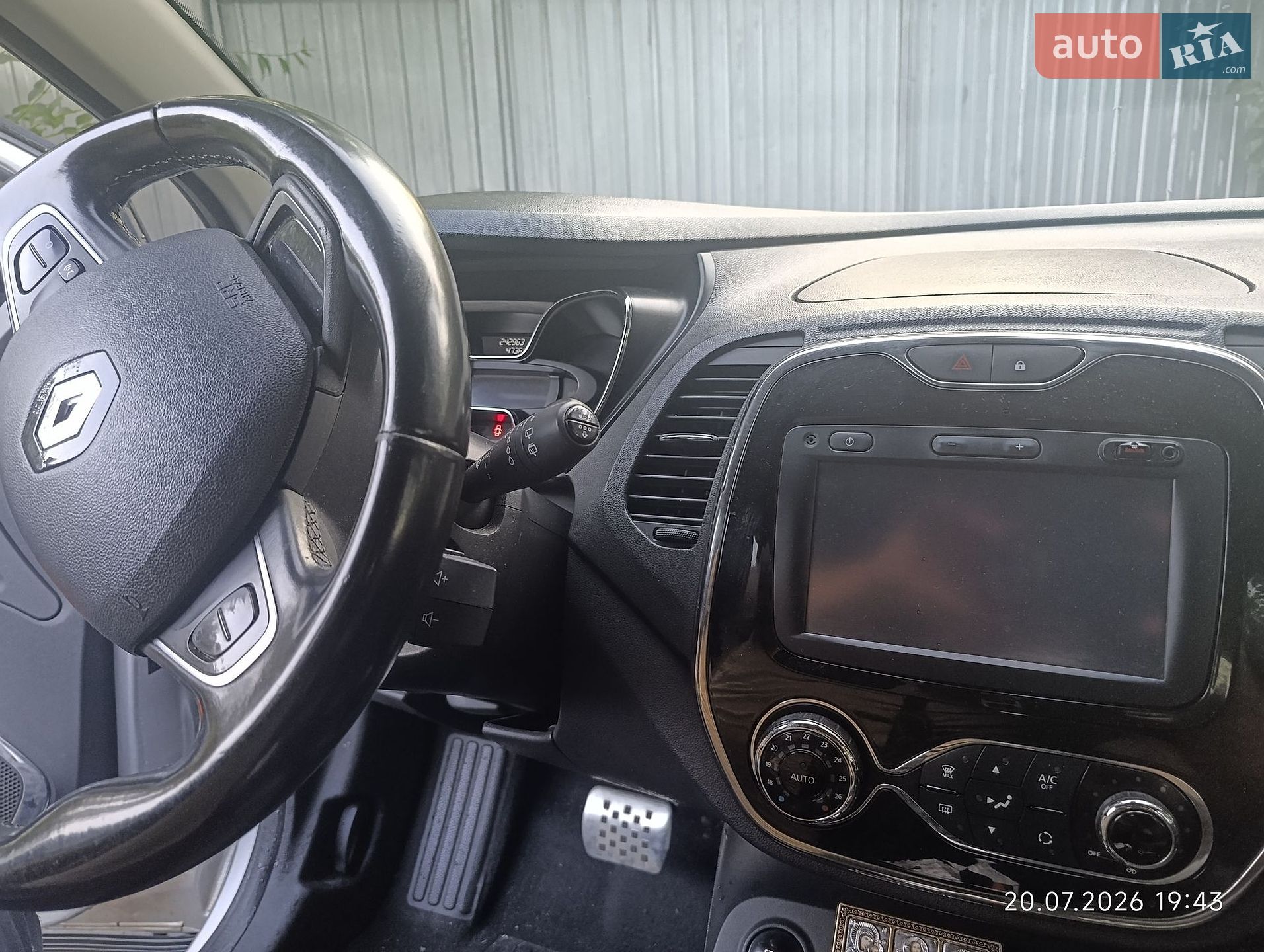 Renault Captur 2016 VIN VF12RAJ1D56952316 фото оголошення 10 з 10